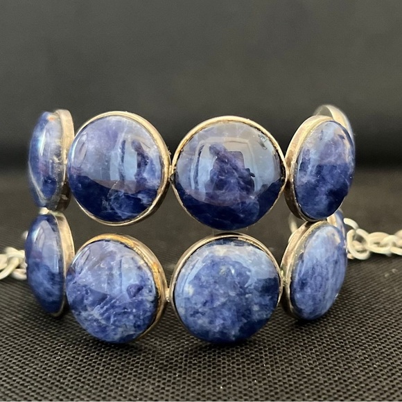 Elegant Blue Stone Bracelet - Picture 2 of 4